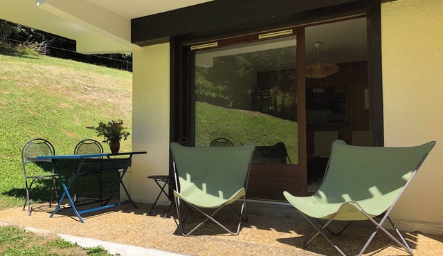 Ground floor apartment, view of Mont-Blanc from the terrace