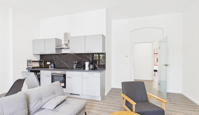 Group apartment with balcony, up to 5 persons - GÖ05