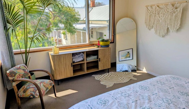 Group sanctuary between river and sea