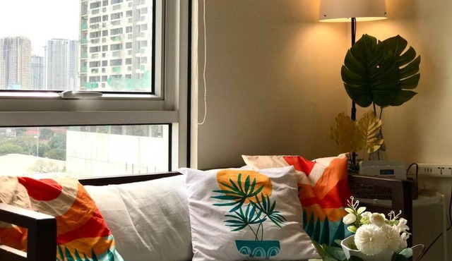 Group Staycation - 2br Skyline View