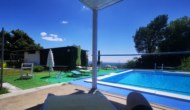 Guardea Holiday Home