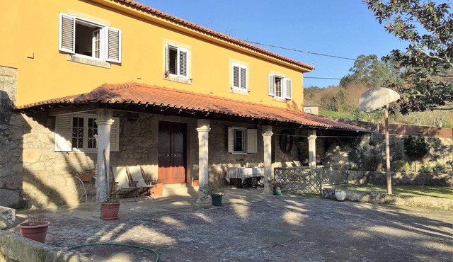 Guest accommodation with pool in the heart of Minho