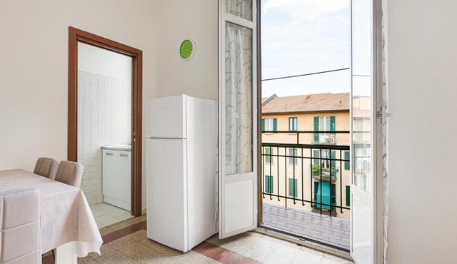 GuestHost - Ca' Granda M5 Bright Apartment