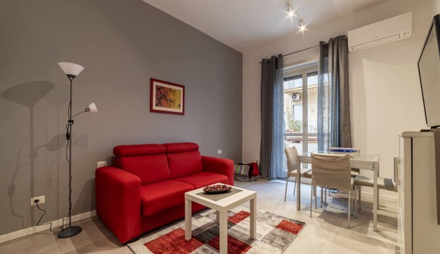GuestHost - Comfortable apartment located on the second floor, of five in total, of a building with a lift (NOT suitable for disabled people). At the entrance there is a flight of stairs.In 100 m2 of space it accommodates four people with two double bedr