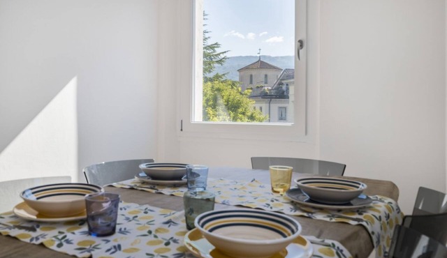 GuestHost - Elegant apartment of 65 sqm, for 4 people, located on the third floor of a building with an elevator (NOT suitable to disabled guests - 4 steps). The property is located in the heart of Belluno's historic center, in a panoramic position offer