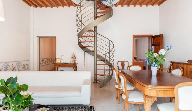 GuestHost - Exclusive Corso Italia Penthouse