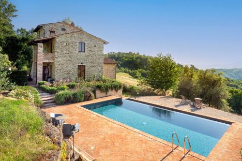 GuestHost - Casale dei Tramonti - Nature's Haven Apartments in Renovated Farmhouse with Pool