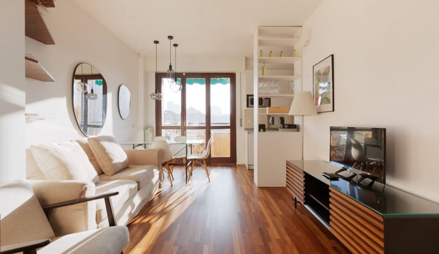 GuestHost - Modern Stay with Balcony near Niguarda Hospital