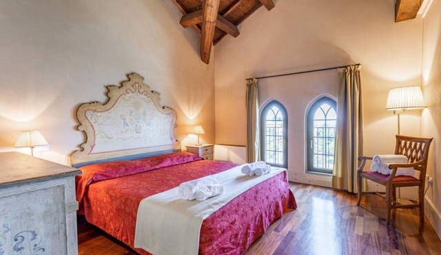 GuestHost - Molino Stucky Residence Galea Suite