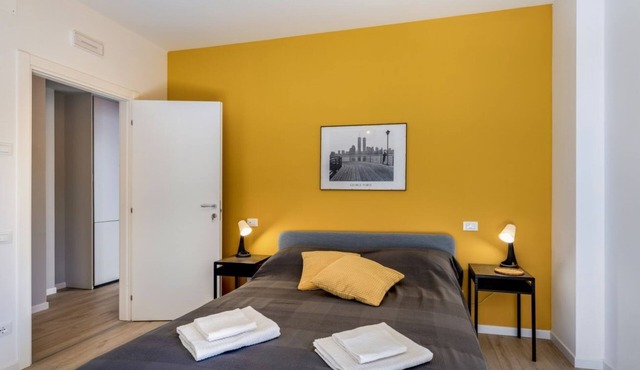 GuestHost - Our residence is located on the fourth floor of a building, equipped with a lift.Service room which can be accessed by all guests complete with microwave, refrigerator, coffee machine, electric kettle, cups and glasses.Bicycle parking inside