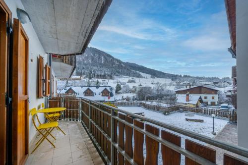GuestHost - Small & Charming Apt - Overlooking the Alps
