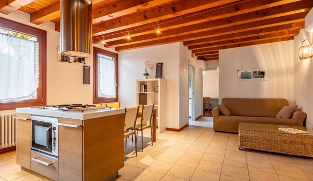 GuestHost - Space and Comfort x5: Your Ideal Retreat in Mestre
