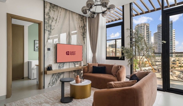 GuestReady - 2BR Earthy Charm | Private Pool | JVC
