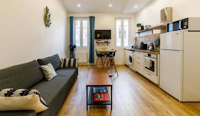 GuestReady - Charming getaway in Old Port Marina