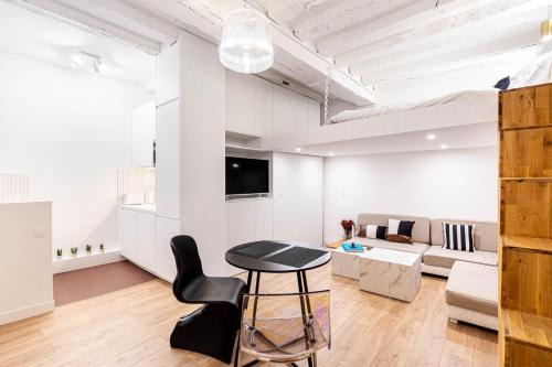 GuestReady: Designer Studio in the heart of Marais