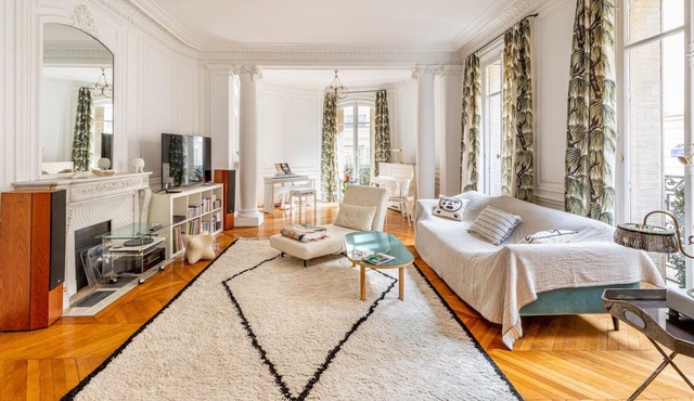 GuestReady - Luxurious apt in the heart of Paris