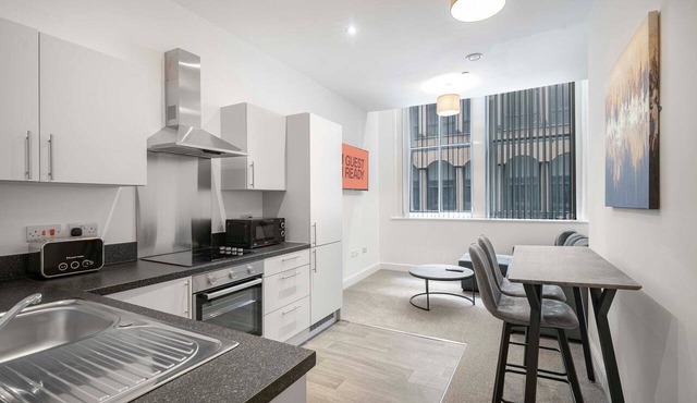 GuestReady – Modern comfort in Liverpool