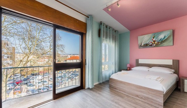 GuestReady - Rooftop Retreat near Amarante Garden