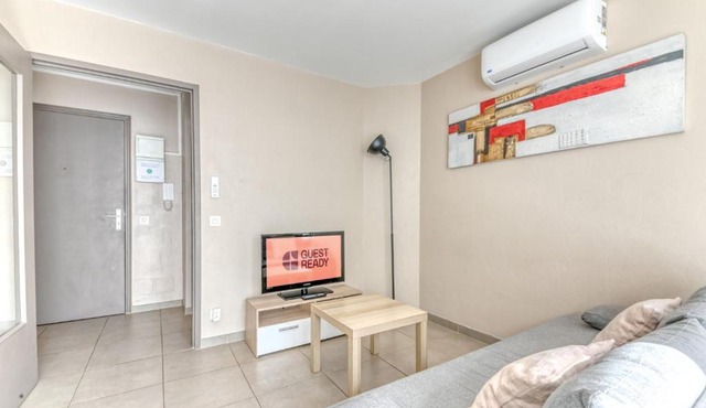 GuestReady - Sleek & Sunny Comfort near the Tram