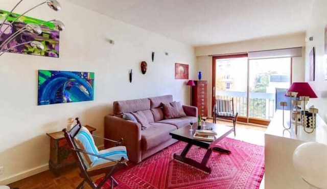 GuestReady-Spacious apartment near Exhibition Park