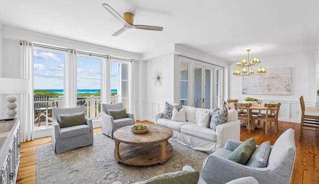Gulf Views & Steps from Beach and Community Pool! 3 Adult Bikes!