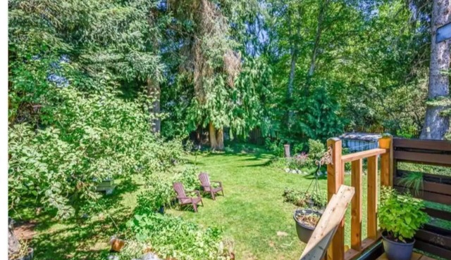 Gull BnB - Upper Suite w/Patio