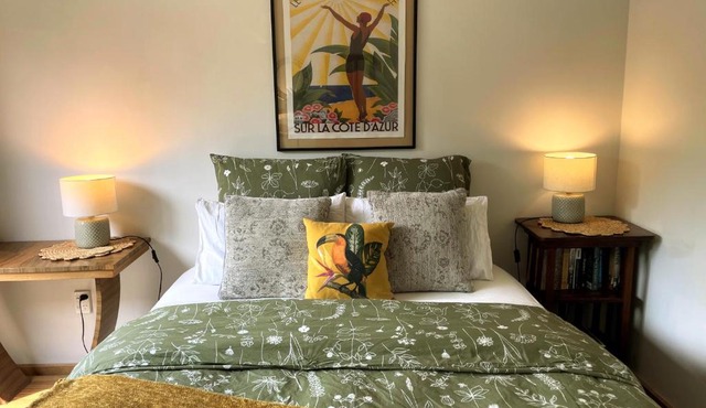Gully hideaway apartment