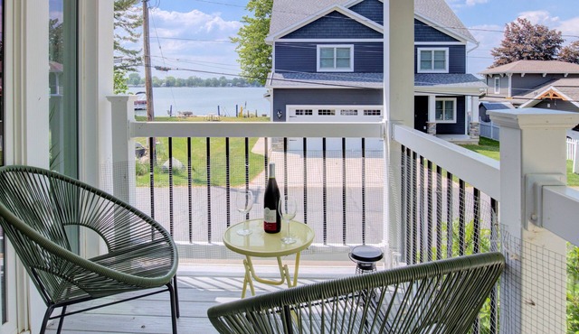 Gun Lake Waterfront Retreat- kayaks, paddle boards and game room