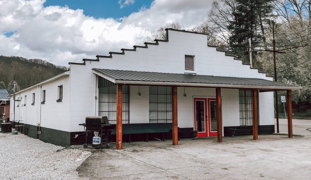 Gunter's Getaway - Windrock- sleeps 16