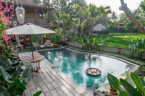 Gusde House Villas