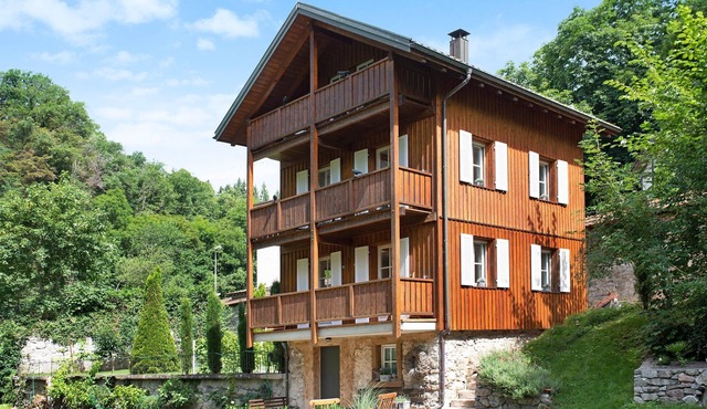 Gutenburghüsli Holiday Home with Garden, Unique Riverside Location and Private Terrace