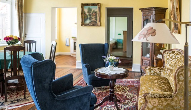 Gutsherrenwohnung - Schloss Pütnitz - Kanuspezial ab 4 Ü