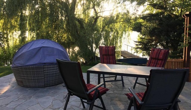 Häuschen direkt am See mit privater Sauna und Boot