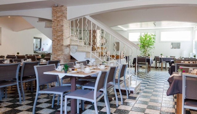 Hôtel Le Petit Manoir Provence