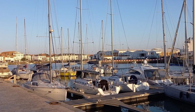 Hôtel SABLES D'O et son restaurant "LE 16 BIS"
