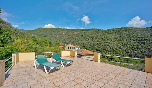 Holiday Home "Casetta Antonella" with Mountain View, Garden & Terrace