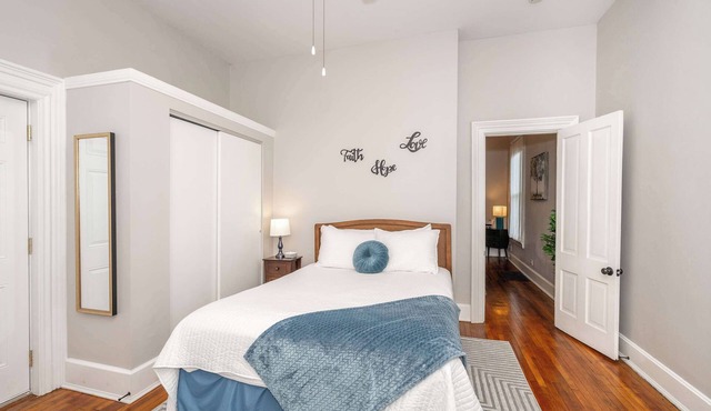 Hackberry Retreat 1 | Close to Downtown