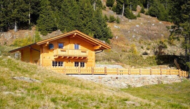 Hackihütte mountain hut