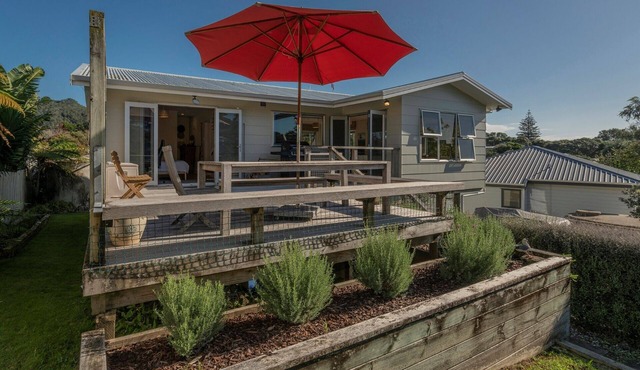Hahei Kiwi Bach - Hahei Holiday Home