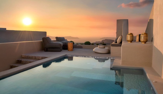 Halcyon Days Suites
