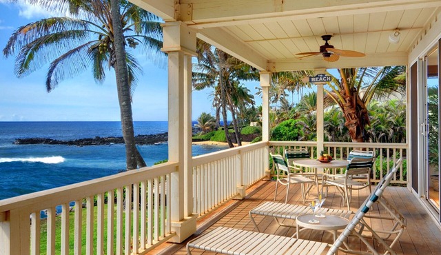 Hale Mahana Kai By Parrish Kauai: spacious oceanfront living w/AC in bedrooms!