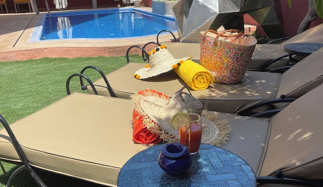Half-board included; private heated pool with no overlooking buildings; Jacuzzi; near the center
