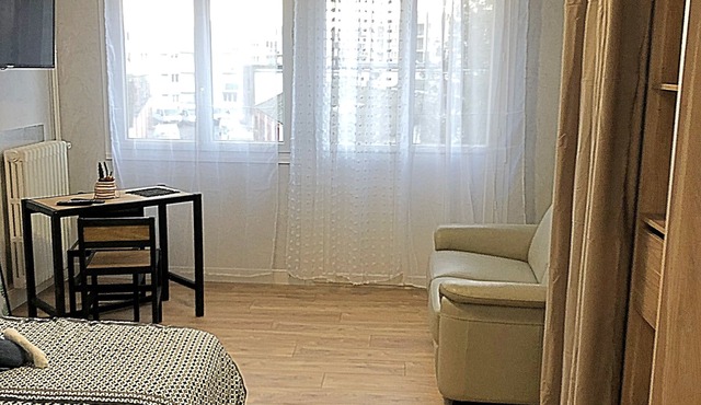Half-moon apartment