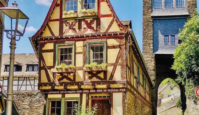 Half-timbered house from 1677 at Bacharach walls
