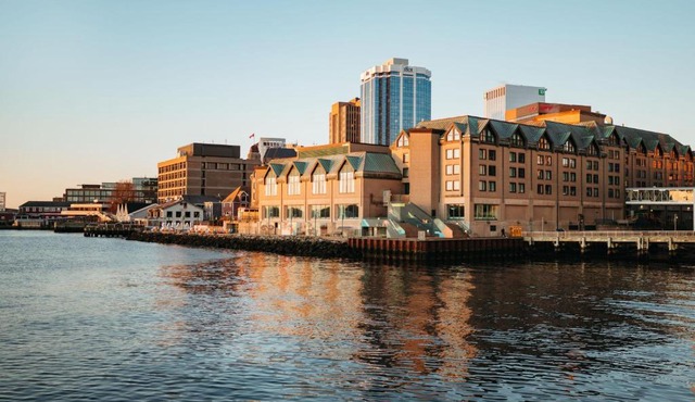 Halifax Marriott Harbourfront Hotel