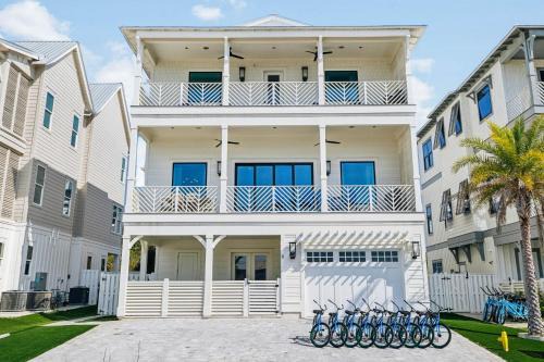 Hallmark Beach Villa by 30A Escapes