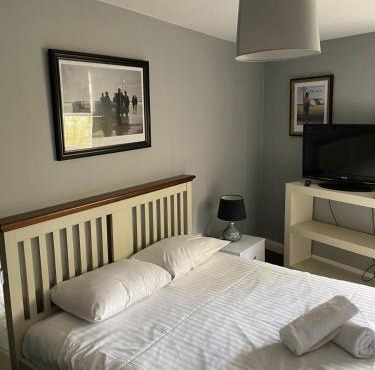 Halstead Rooms