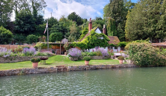 Hamble Riverside Cottage - Luxury Cottages