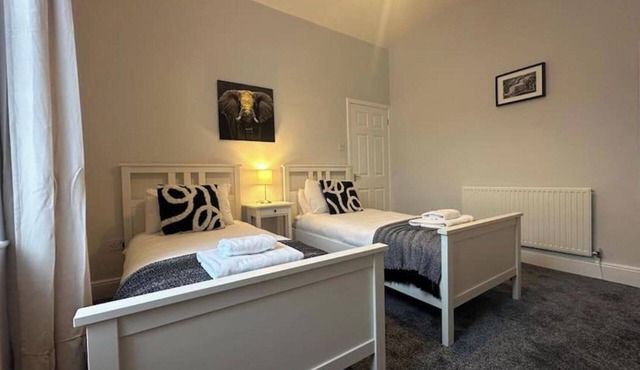 Hambledon Apartment - Sleeps 3 - Pet friendly