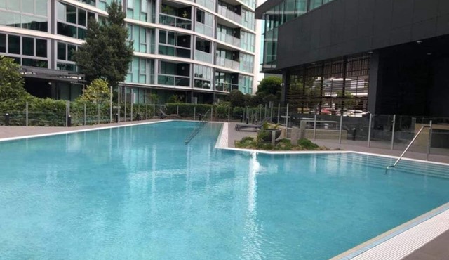 Hamilton Harbour - 1B Apt